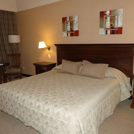 Howard Johnson By Wyndham Resort Pilar Пилар Екстериор снимка